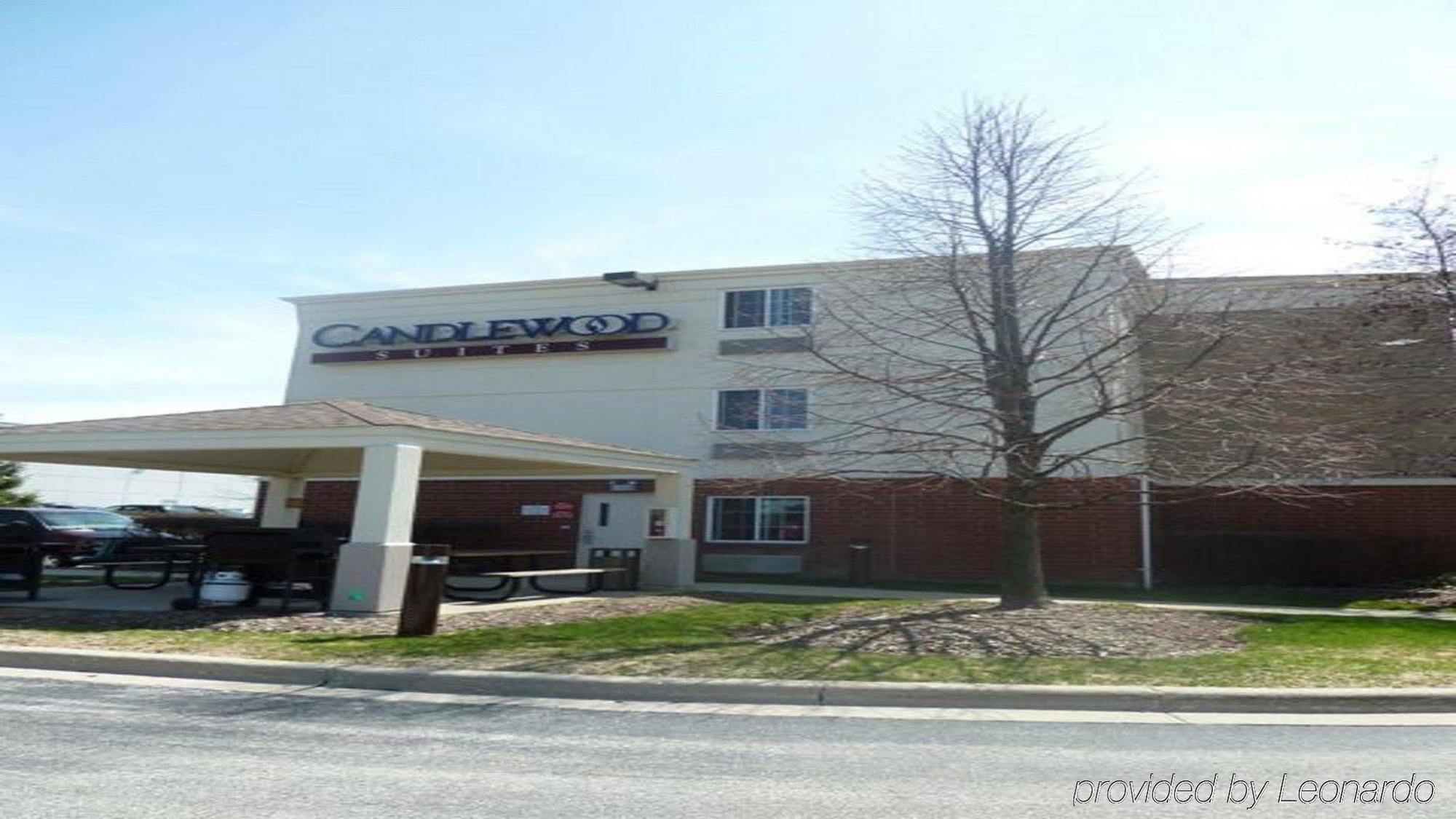 Sonesta Simply Suites Chicago Libertyville Exterior photo